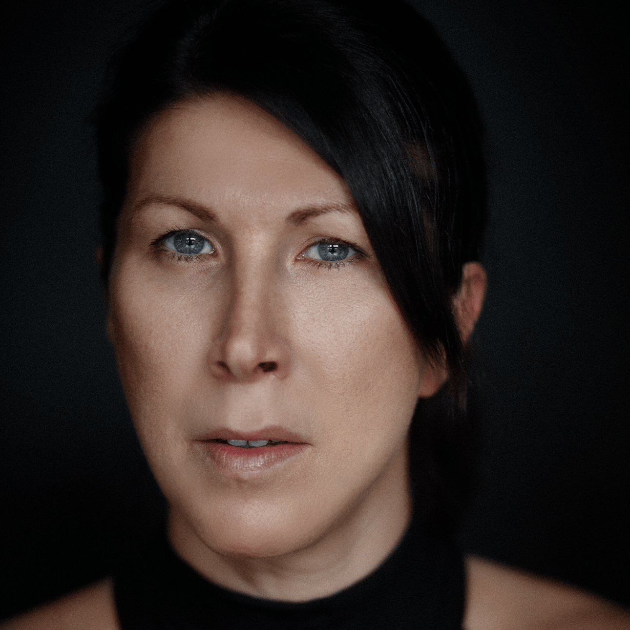 Headshot of Mariah Louca, actor in TRANS IT.